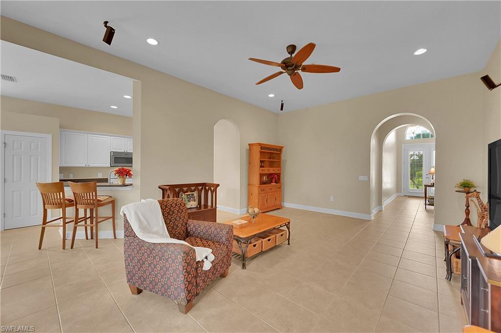 5569 WHISPERING WILLOW WAY