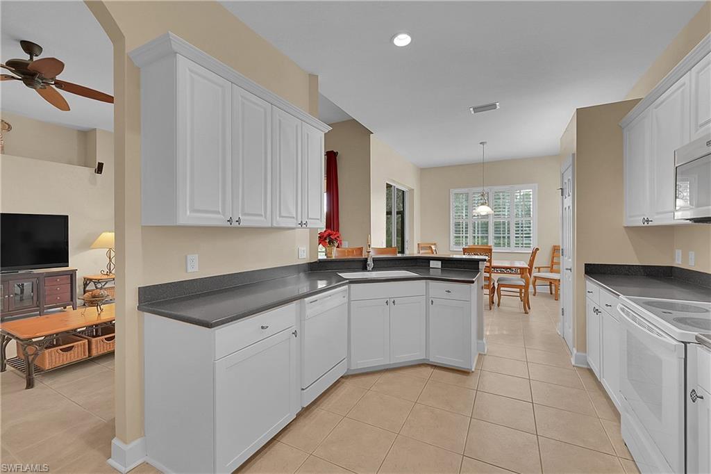 5569 WHISPERING WILLOW WAY