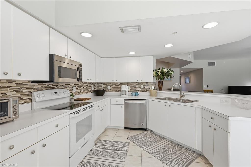 19851 Breckenridge DR 102