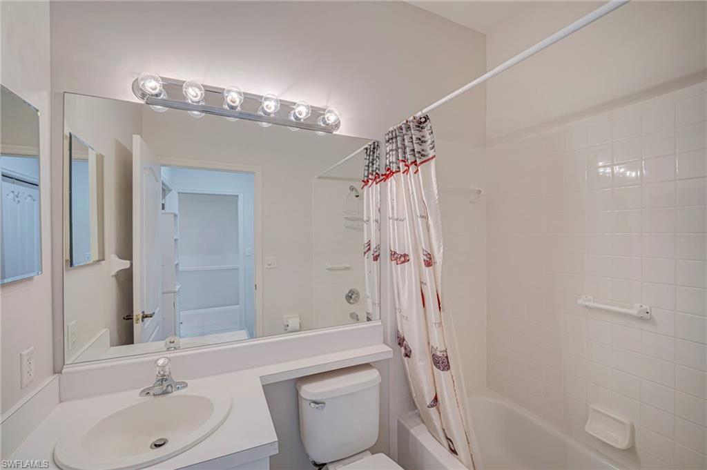 20676 Candlewood Hollow