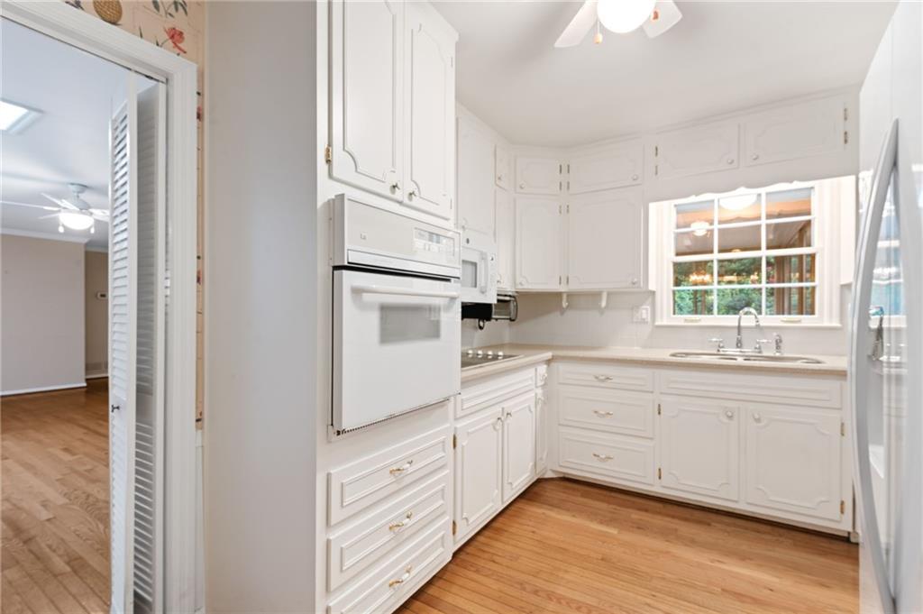 325 Knoll Woods Drive