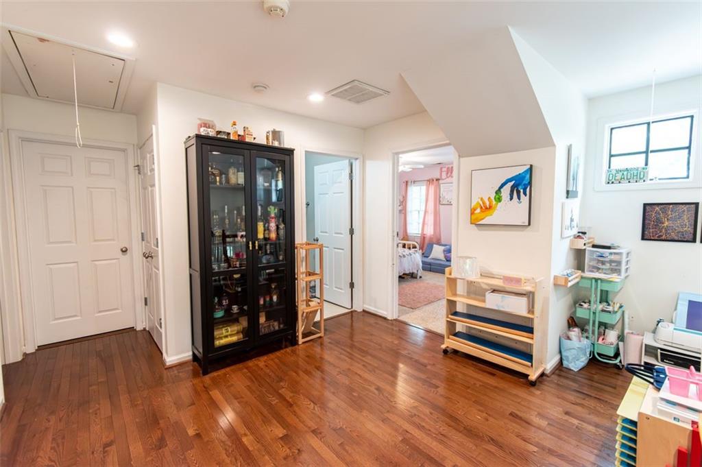 2016 Spink Street NW