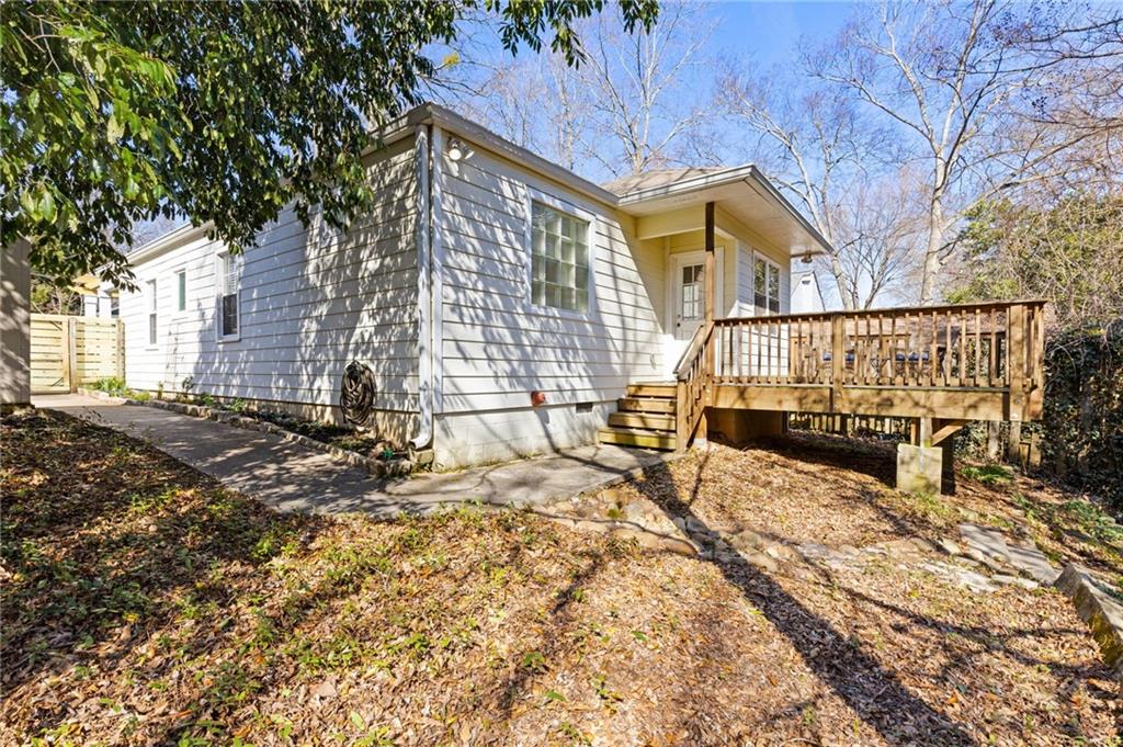 325 Clifton Road NE