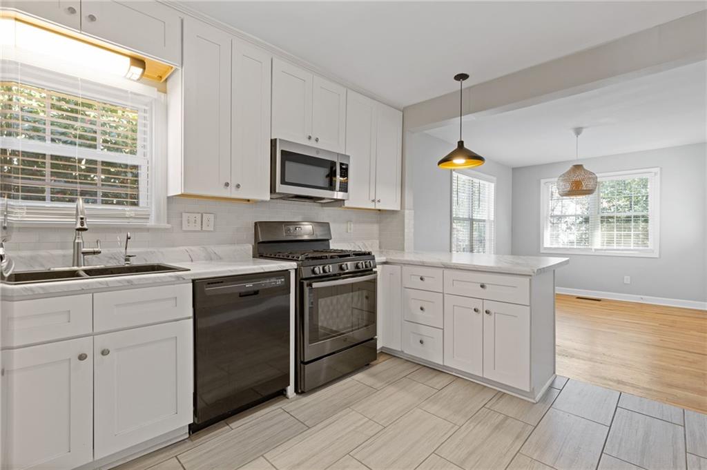 325 Clifton Road NE