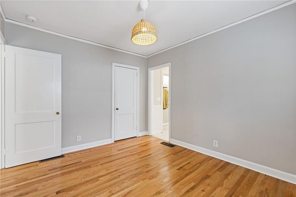 325 Clifton Road NE