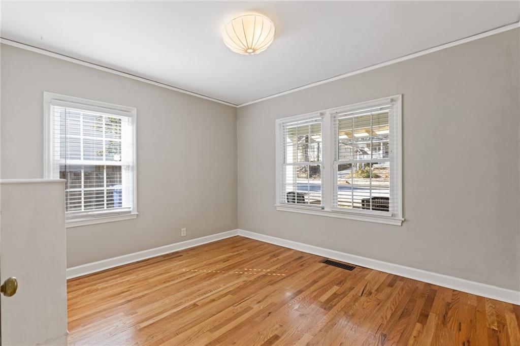 325 Clifton Road NE