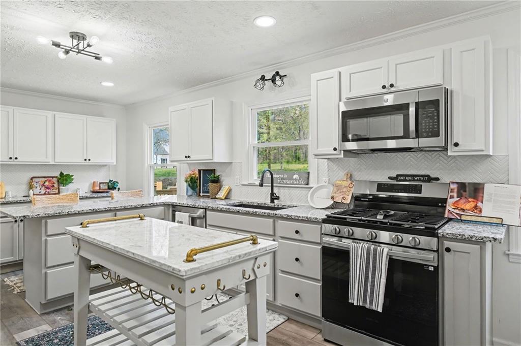 2190 Northfield Court