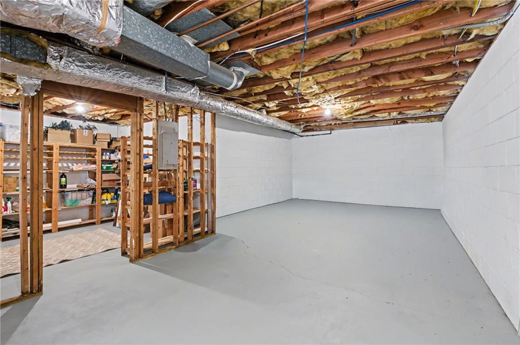 2190 Northfield Court