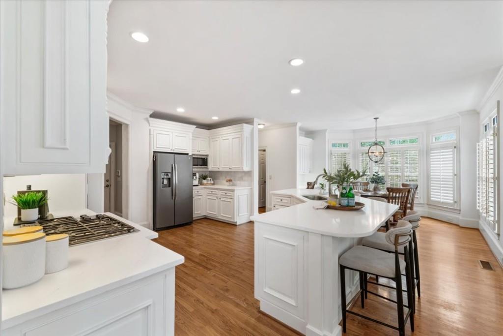 210 Ansley Close