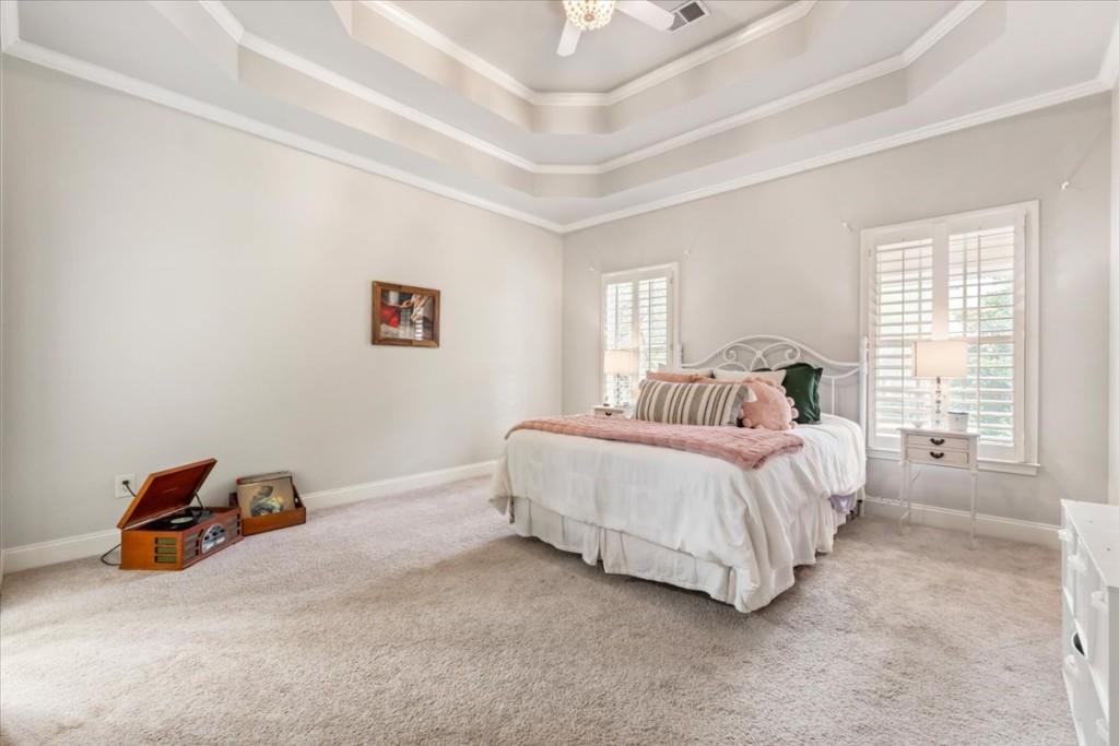 210 Ansley Close