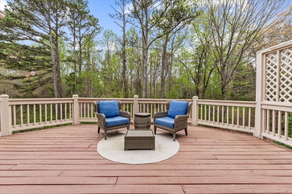 210 Ansley Close