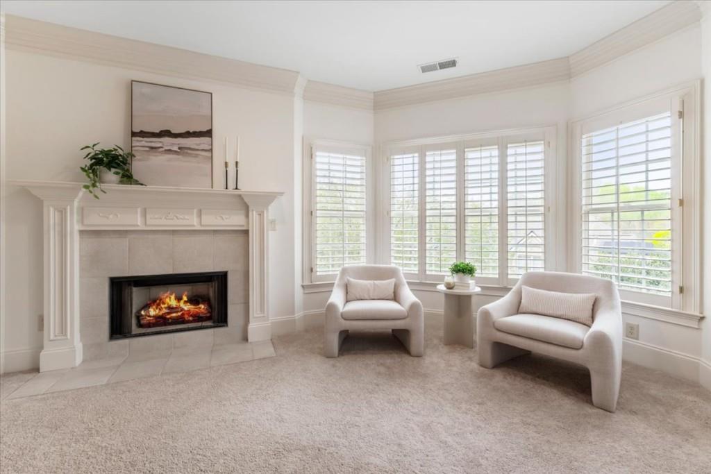 210 Ansley Close