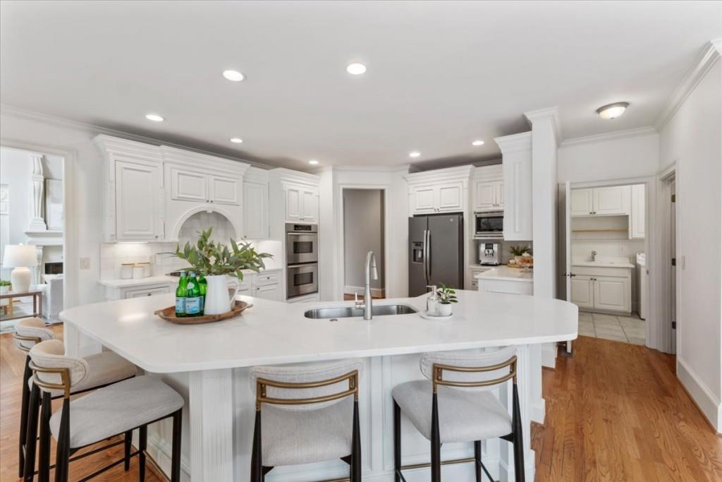 210 Ansley Close