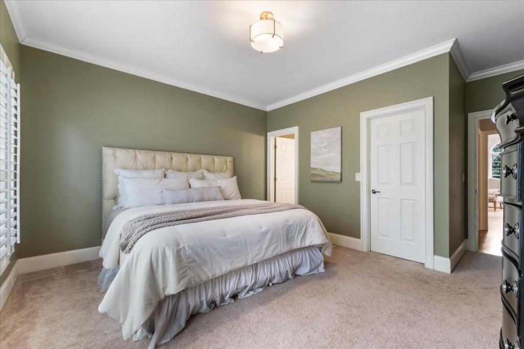 210 Ansley Close