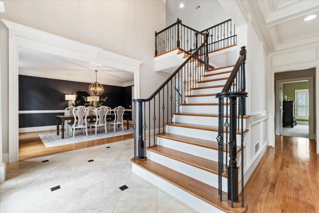 210 Ansley Close