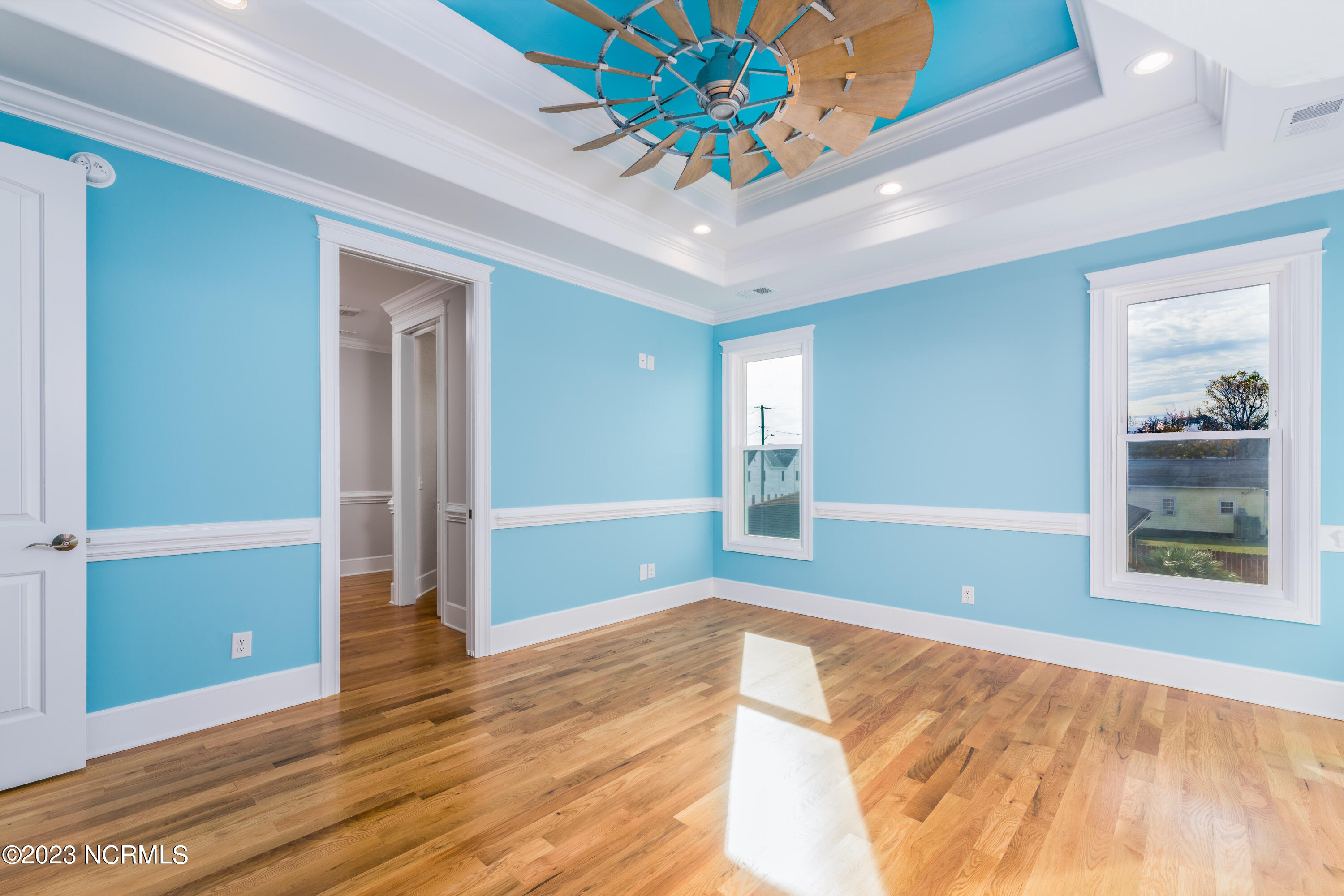 704 S 6th Street