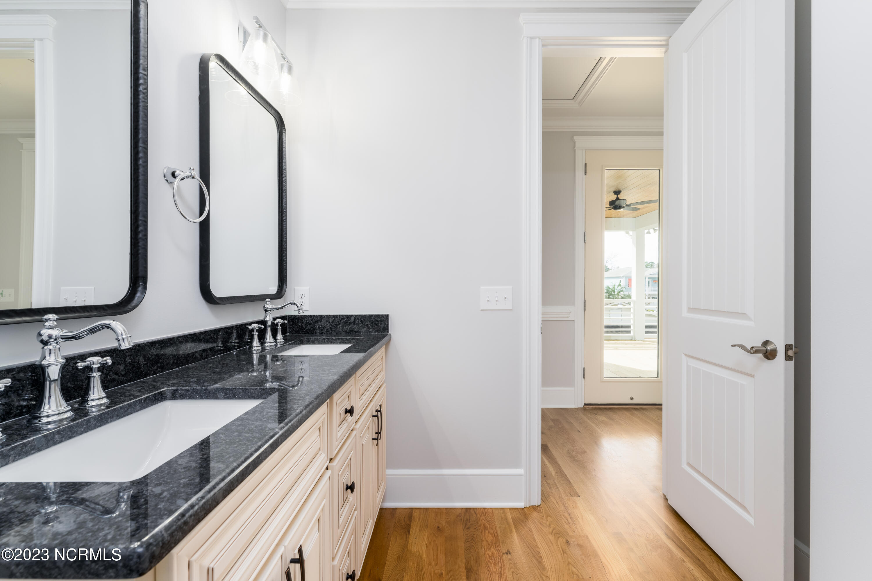 704 S 6th Street
