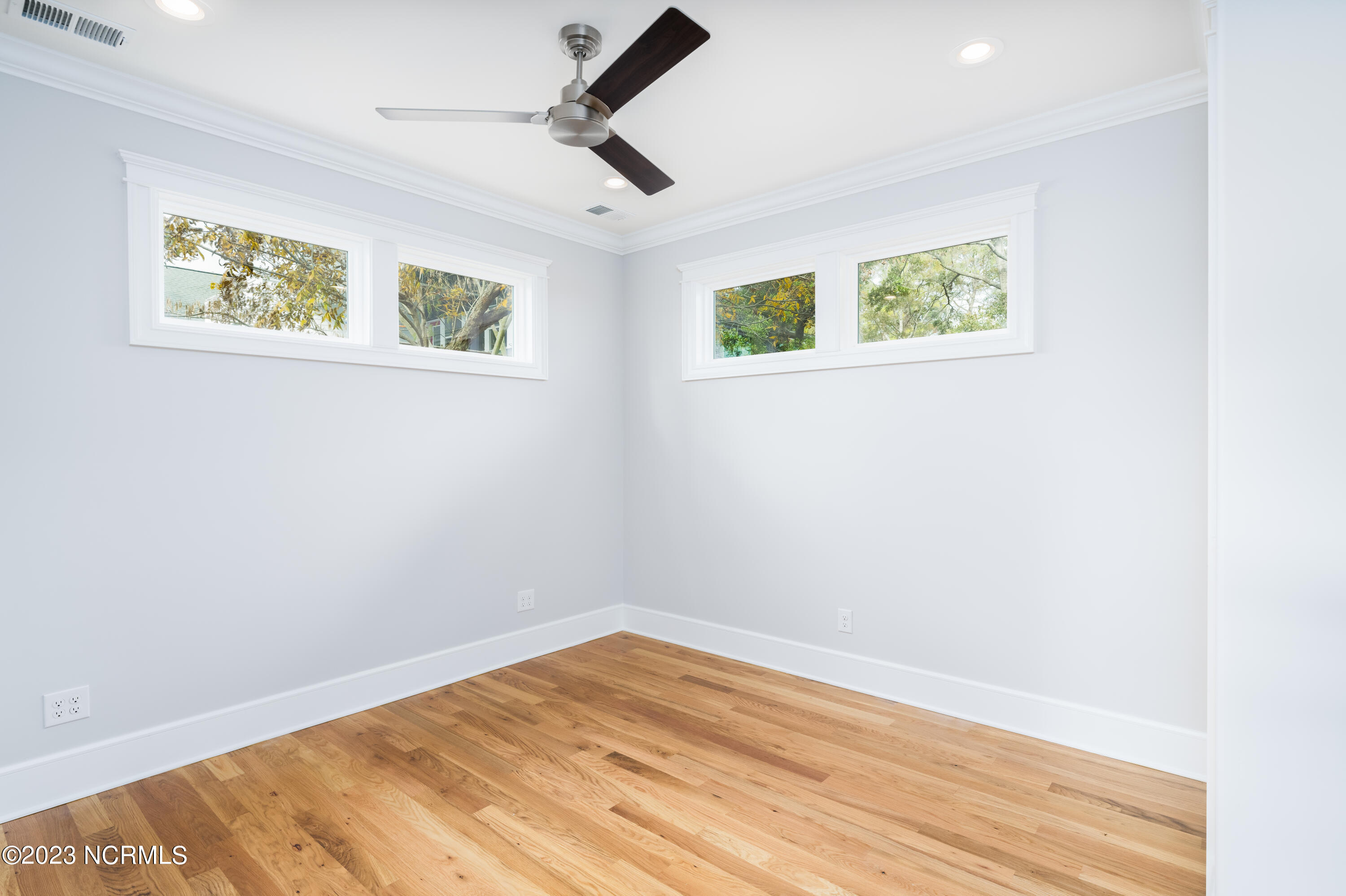 704 S 6th Street