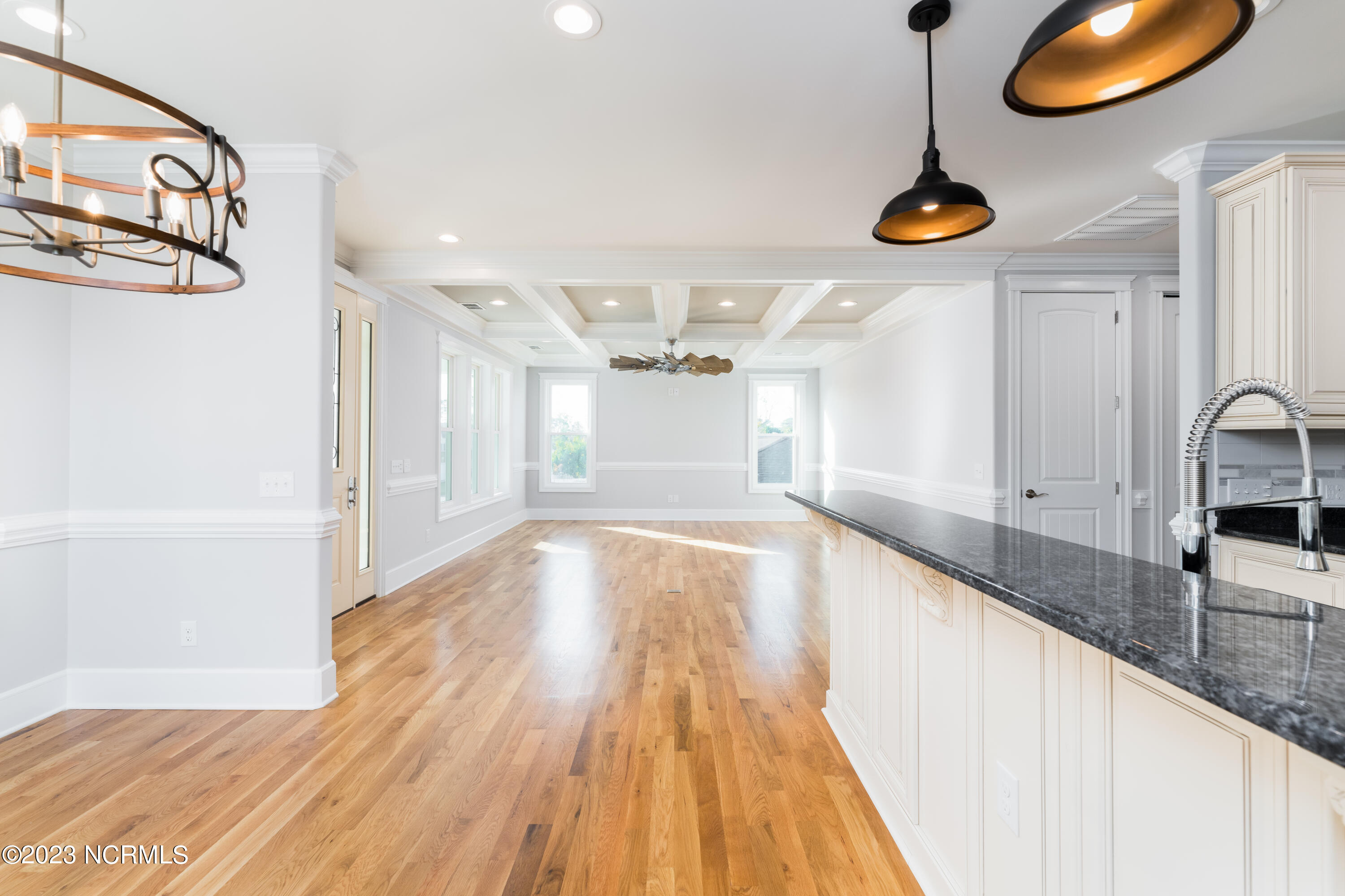 704 S 6th Street