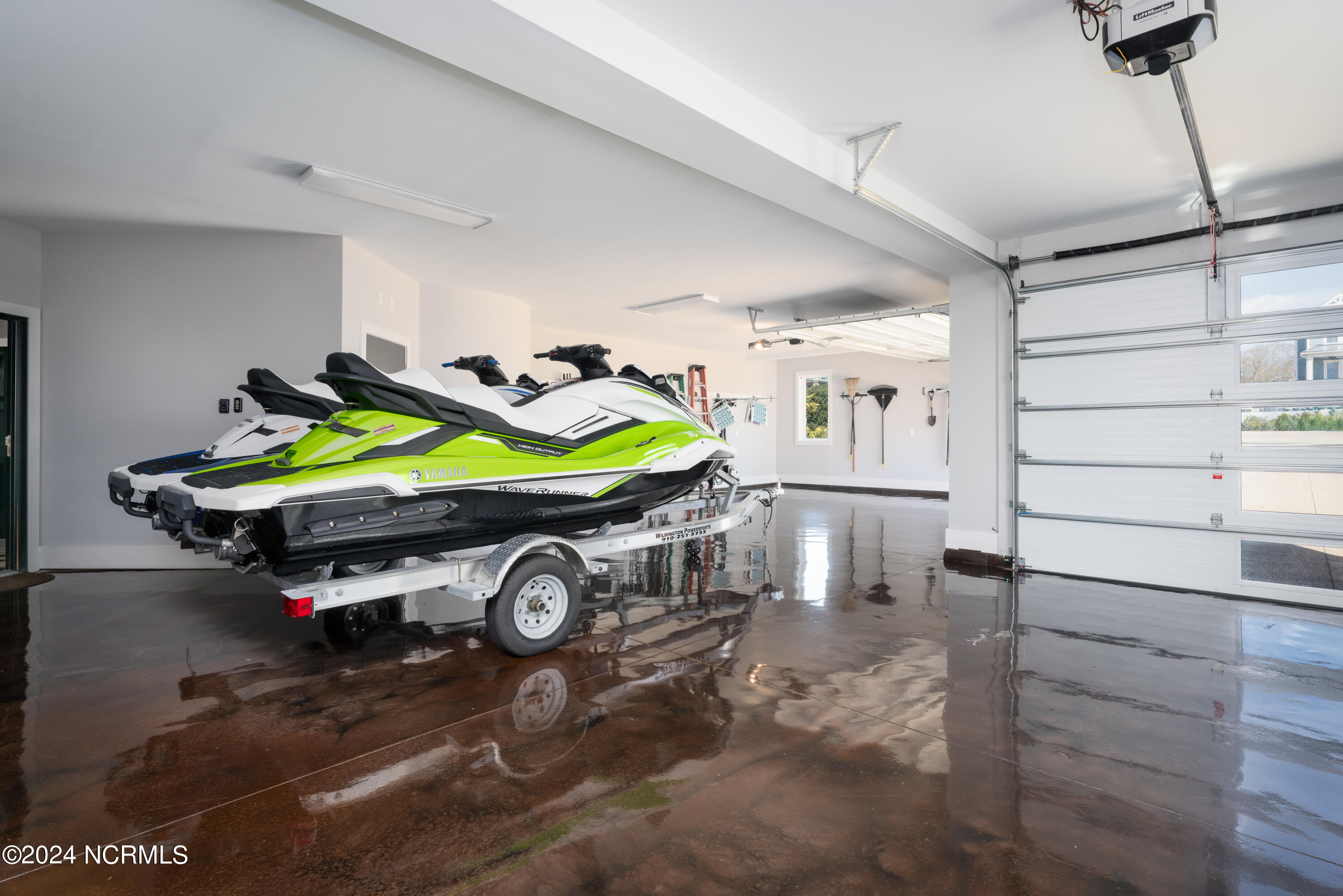 2751 Pinecrest Drive SE