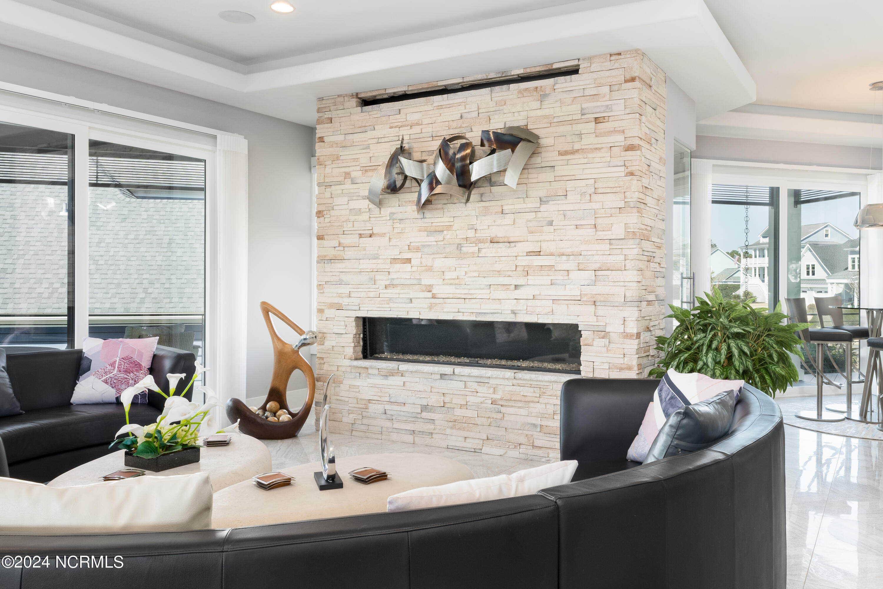 2751 Pinecrest Drive SE