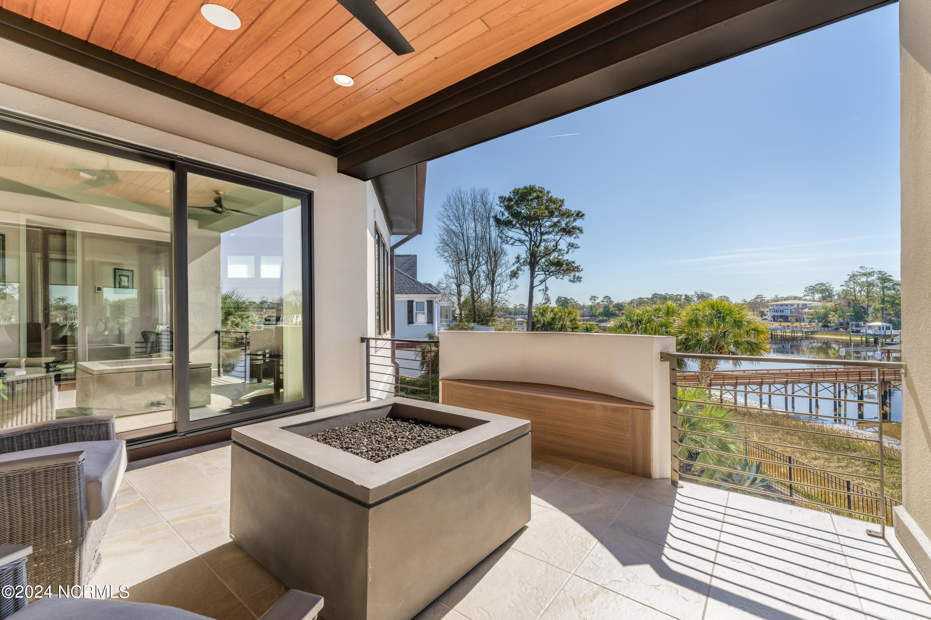 2751 Pinecrest Drive SE