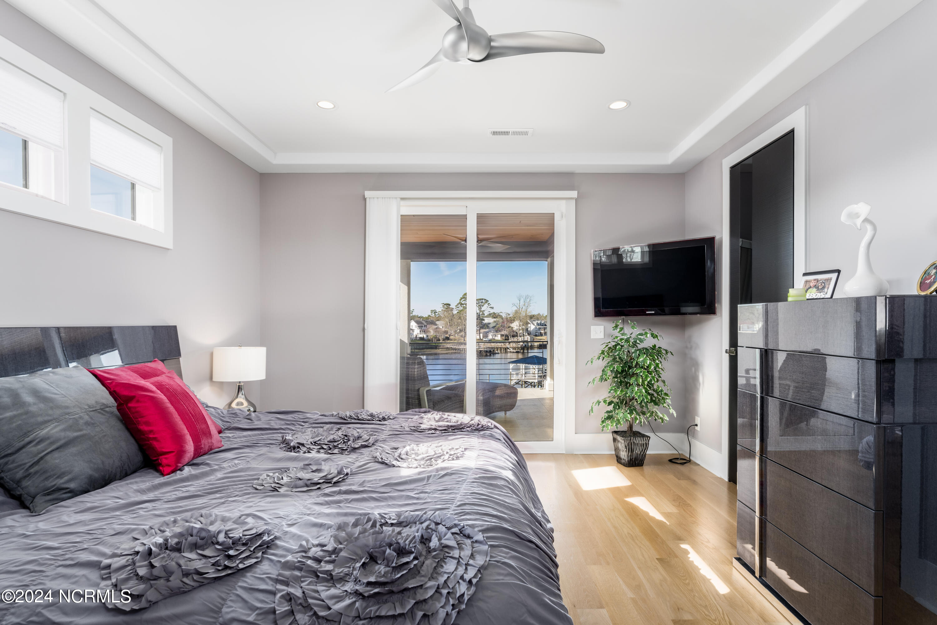 2751 Pinecrest Drive SE