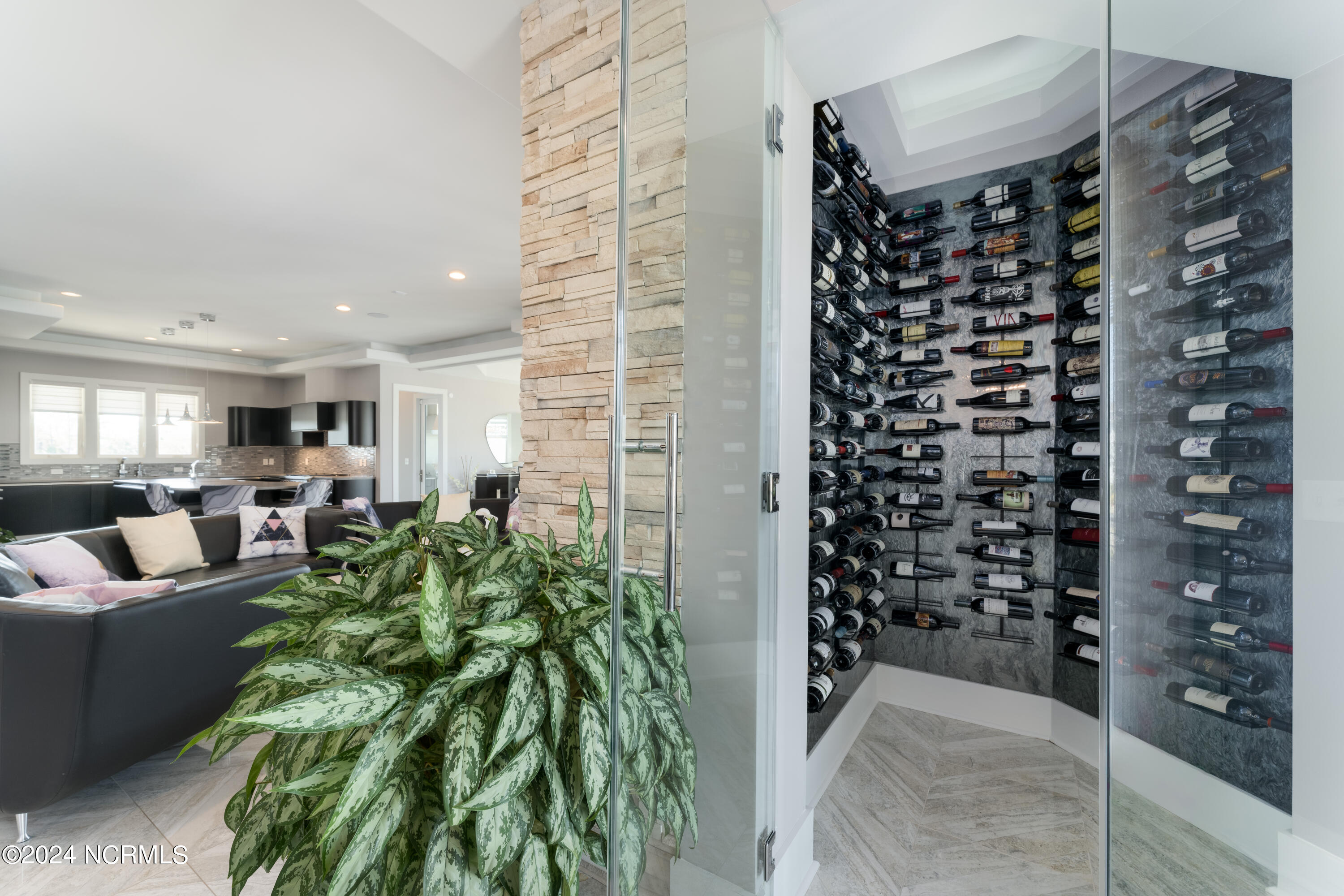 2751 Pinecrest Drive SE