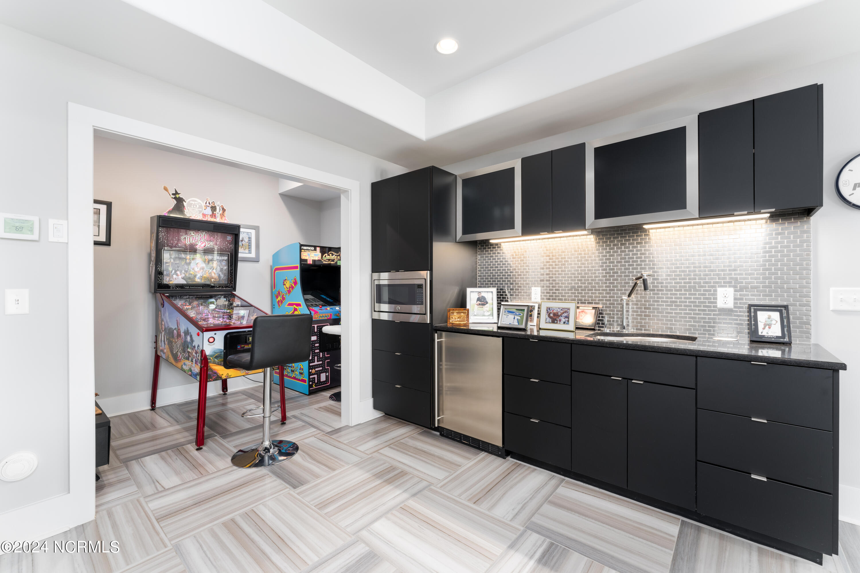 2751 Pinecrest Drive SE