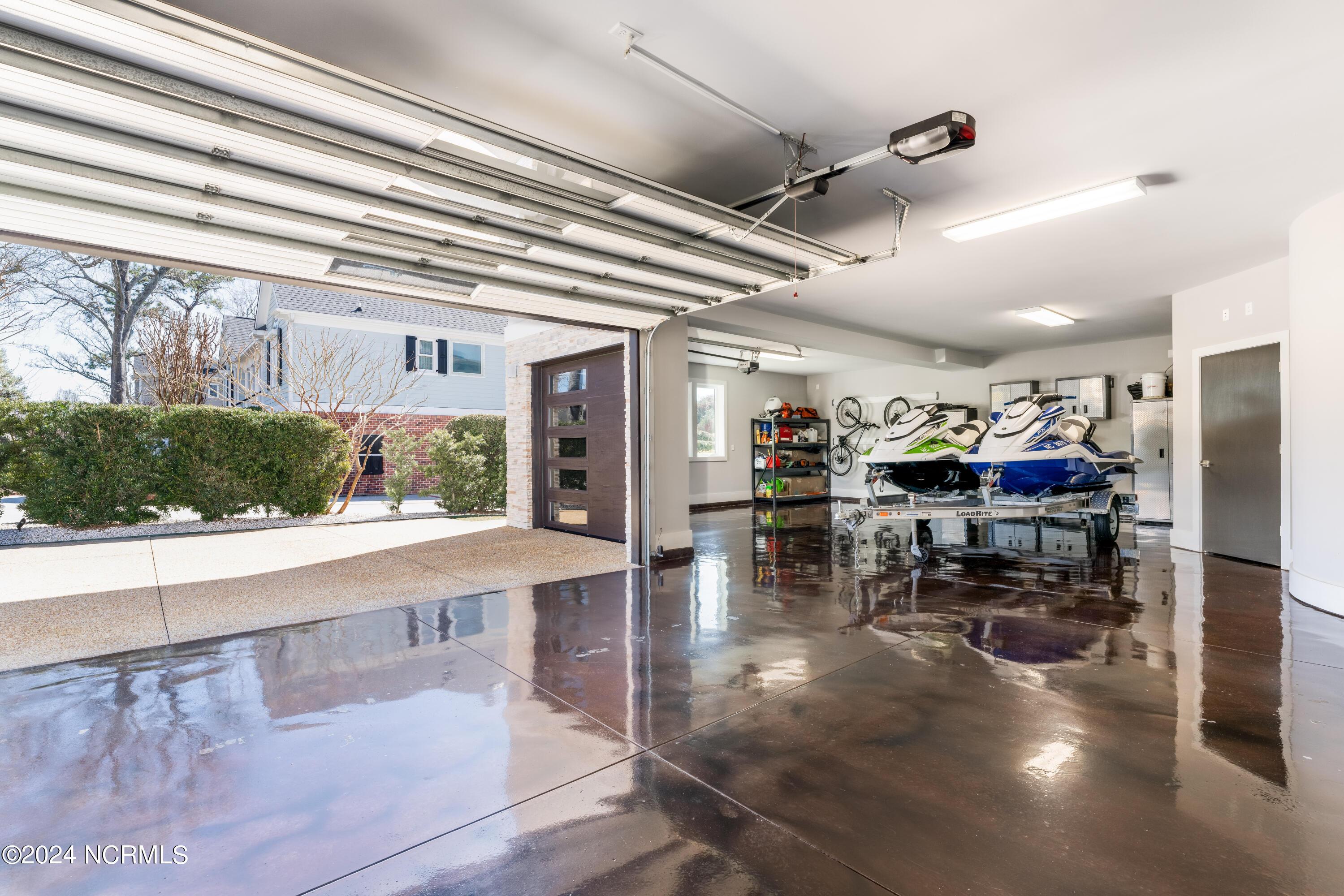 2751 Pinecrest Drive SE