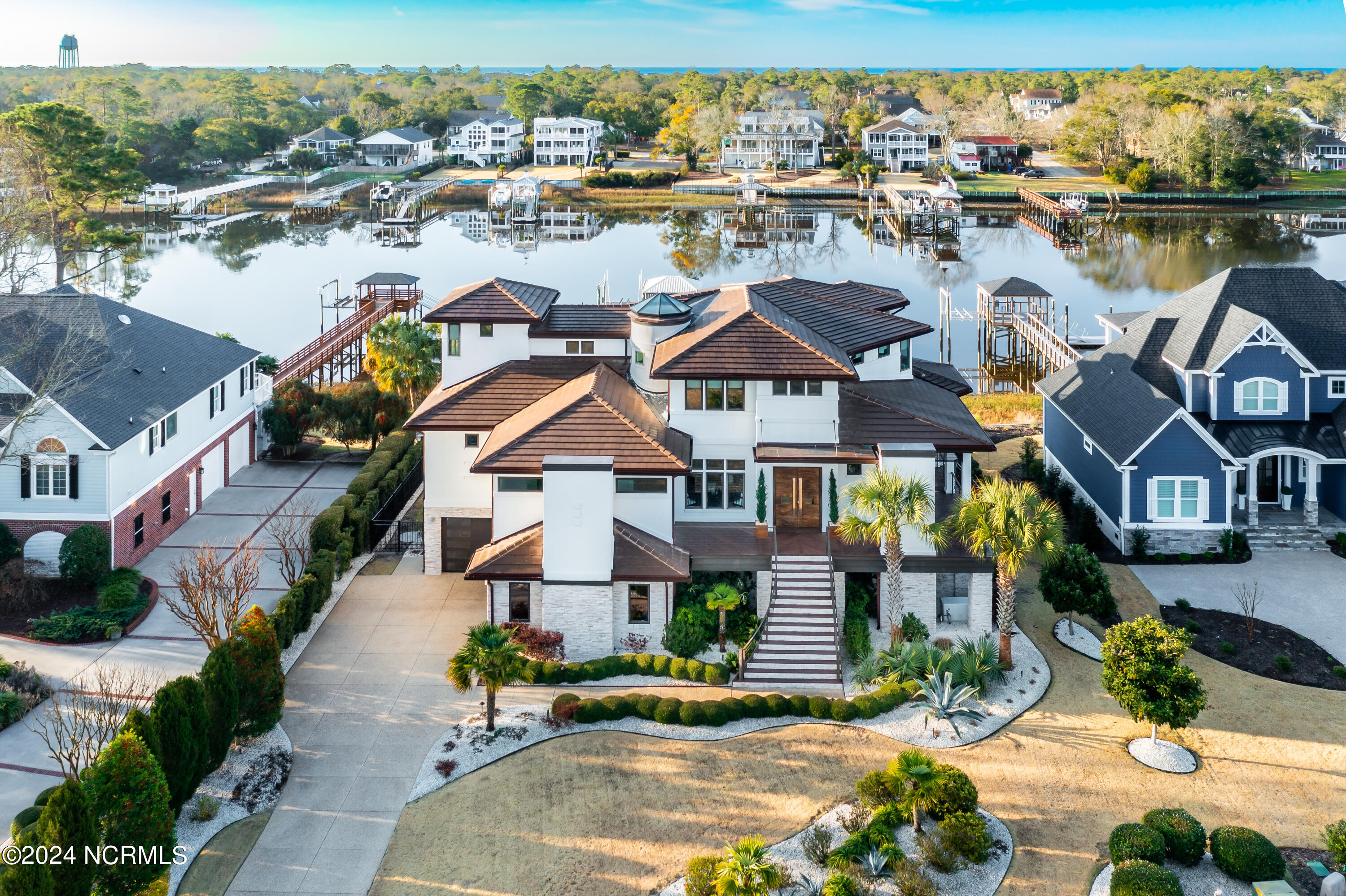 2751 Pinecrest Drive SE