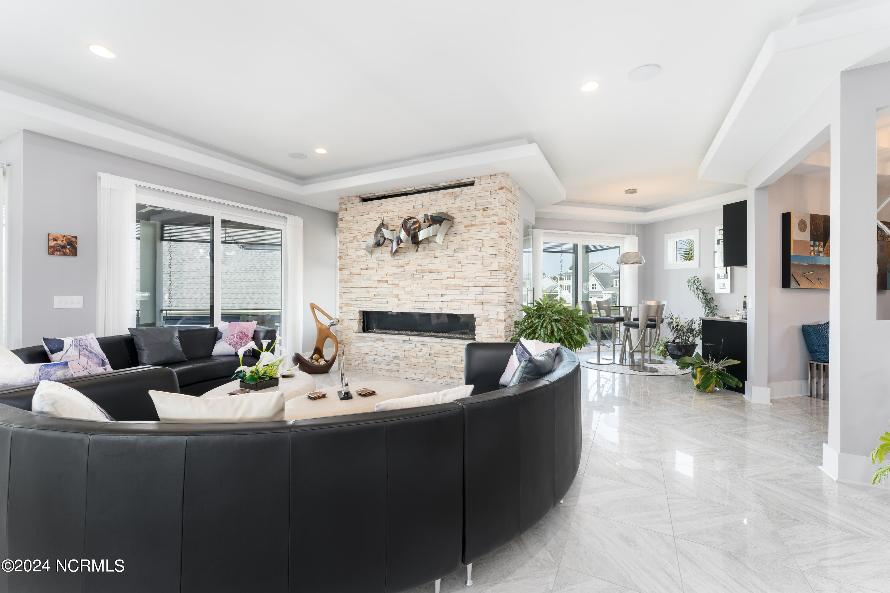 2751 Pinecrest Drive SE