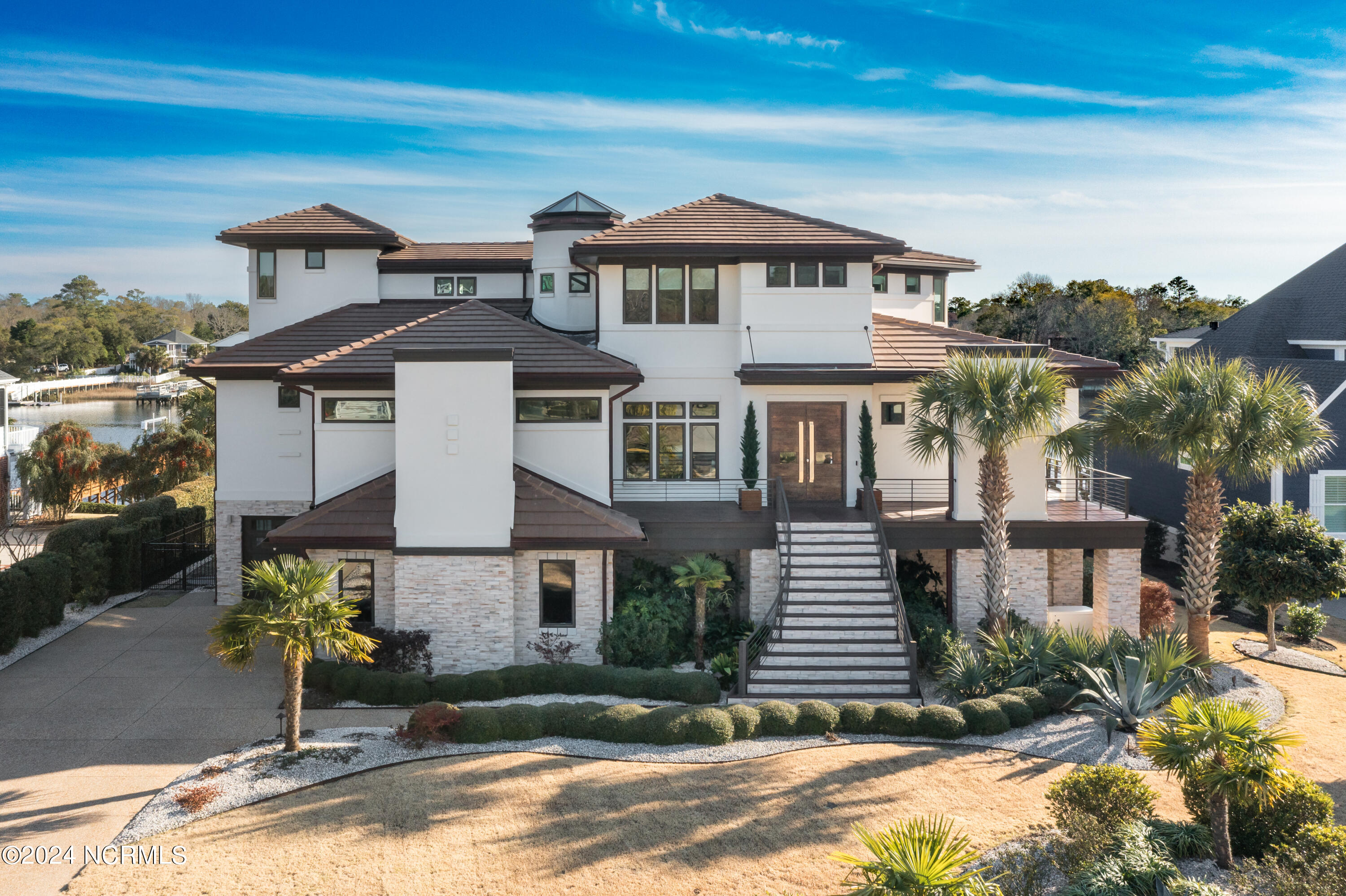 2751 Pinecrest Drive SE