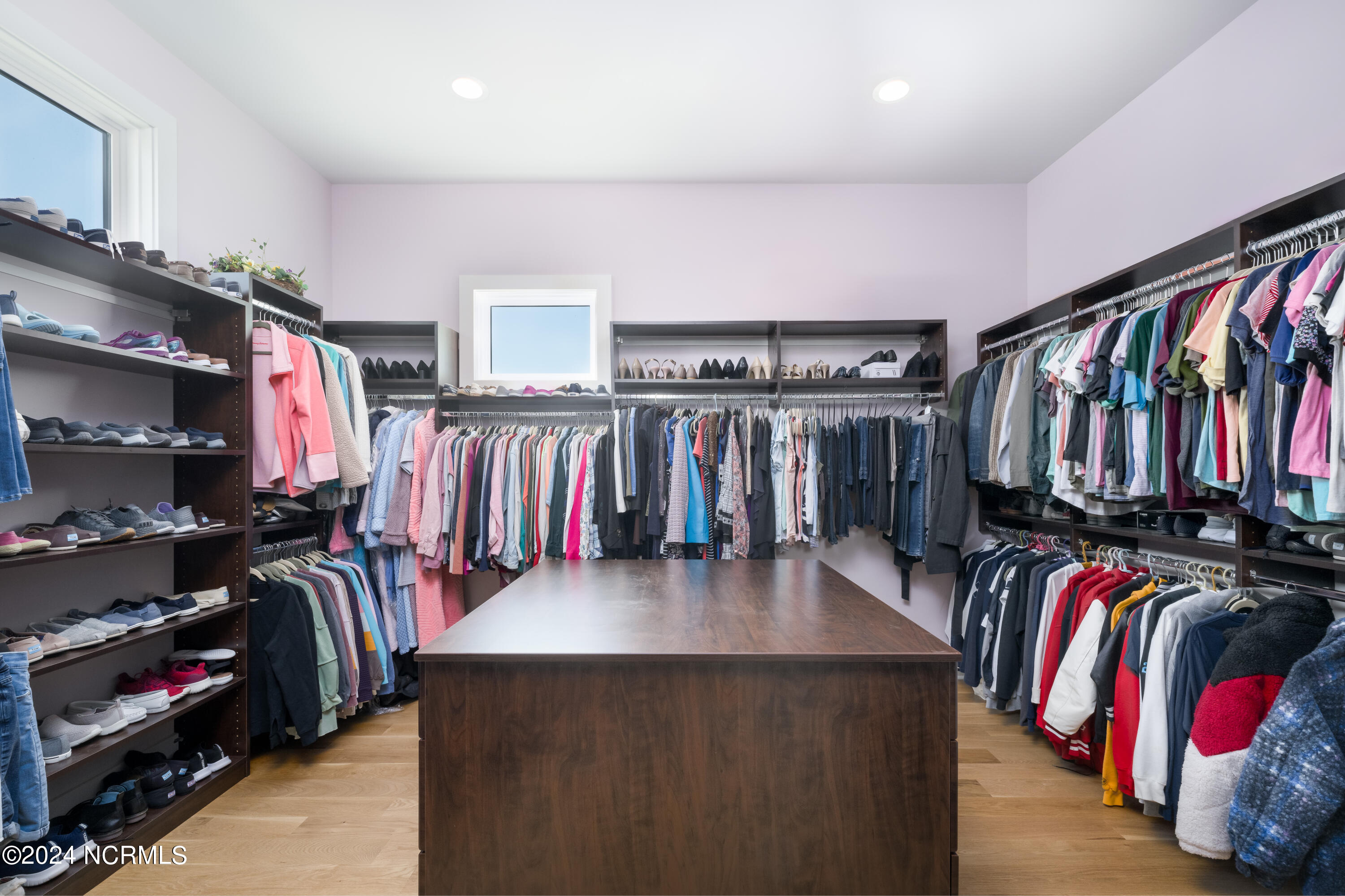 2751 Pinecrest Drive SE