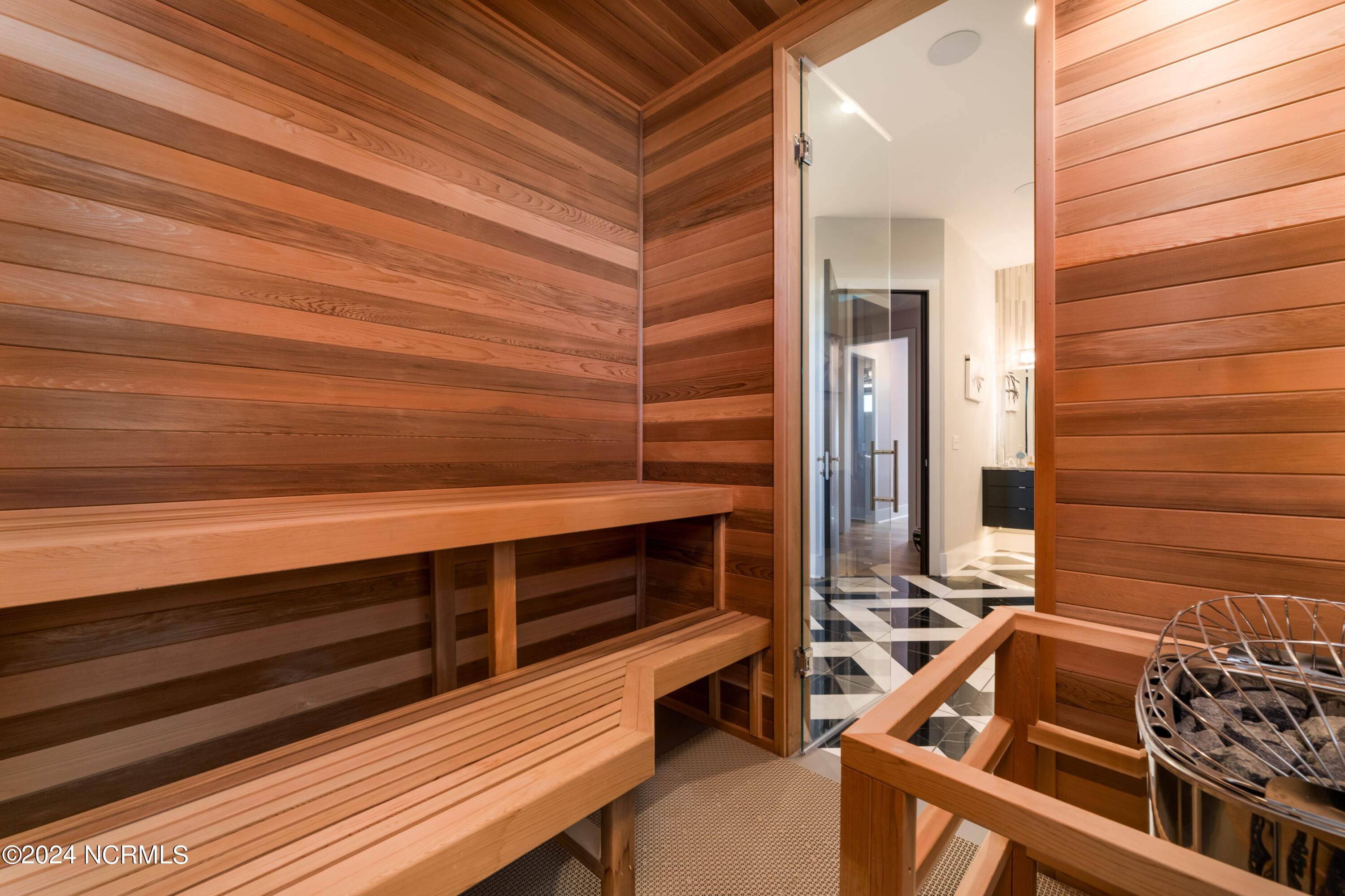 2751 Pinecrest Drive SE