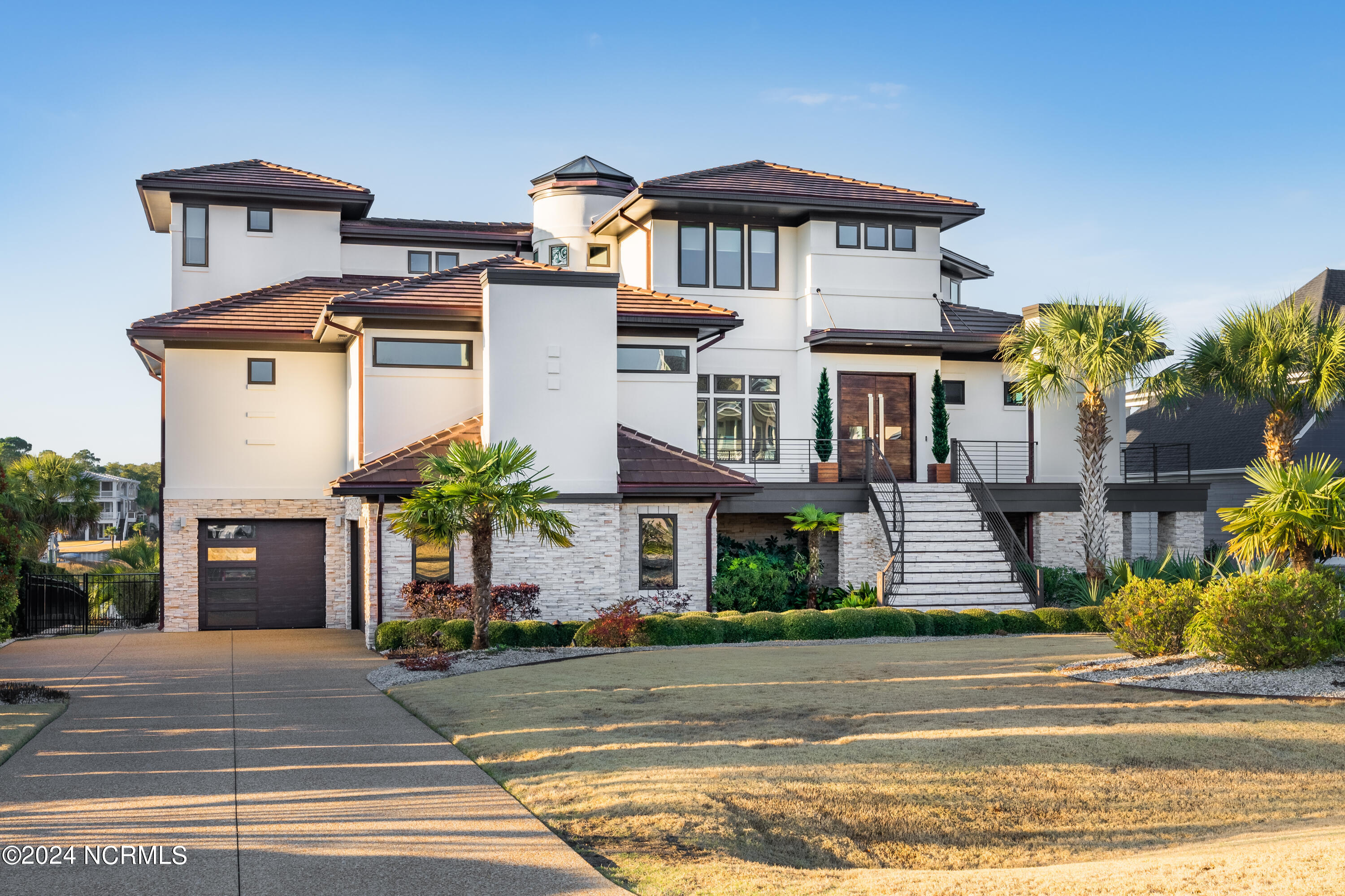 2751 Pinecrest Drive SE