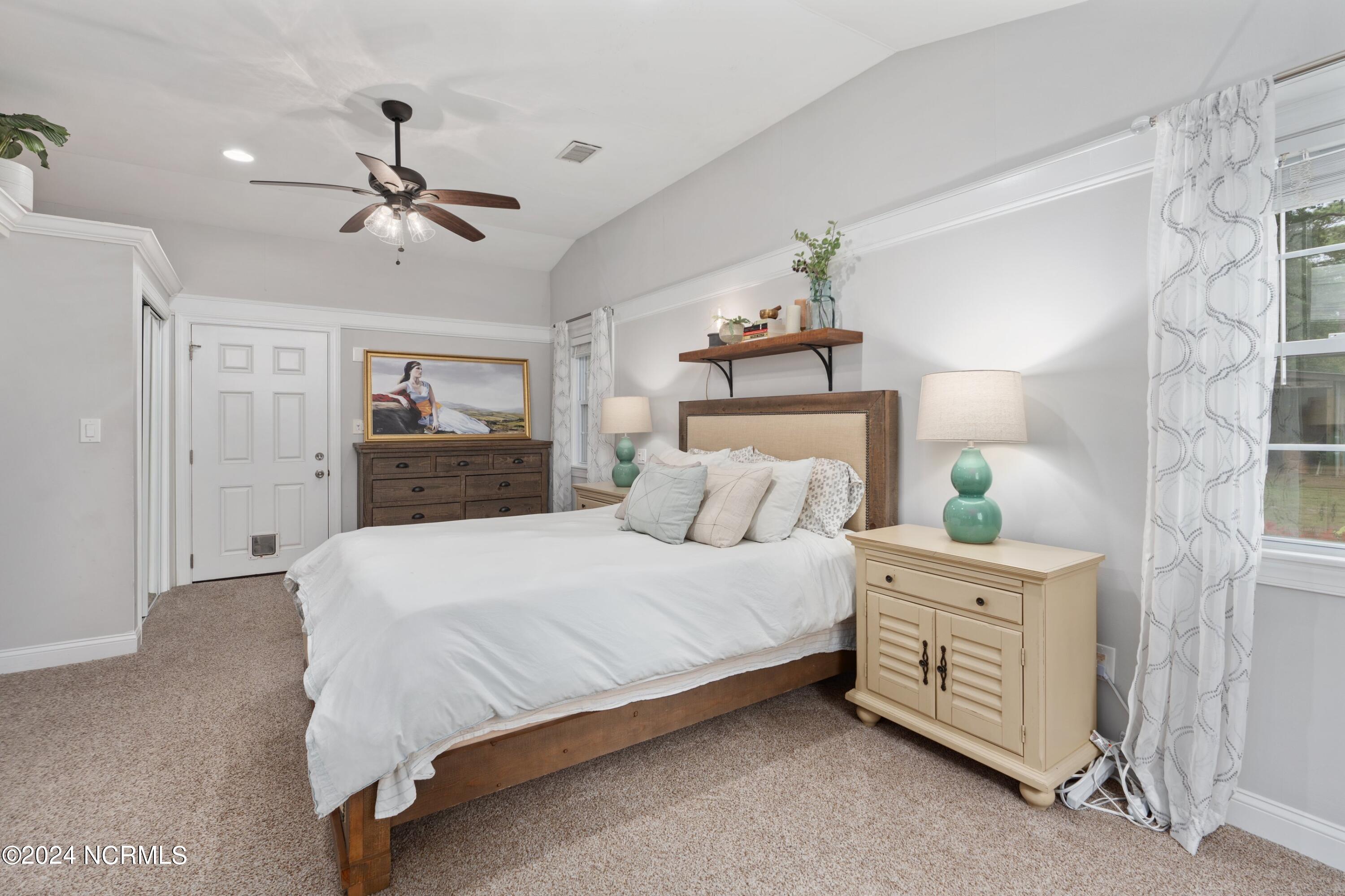 1408 Robin Hood Road