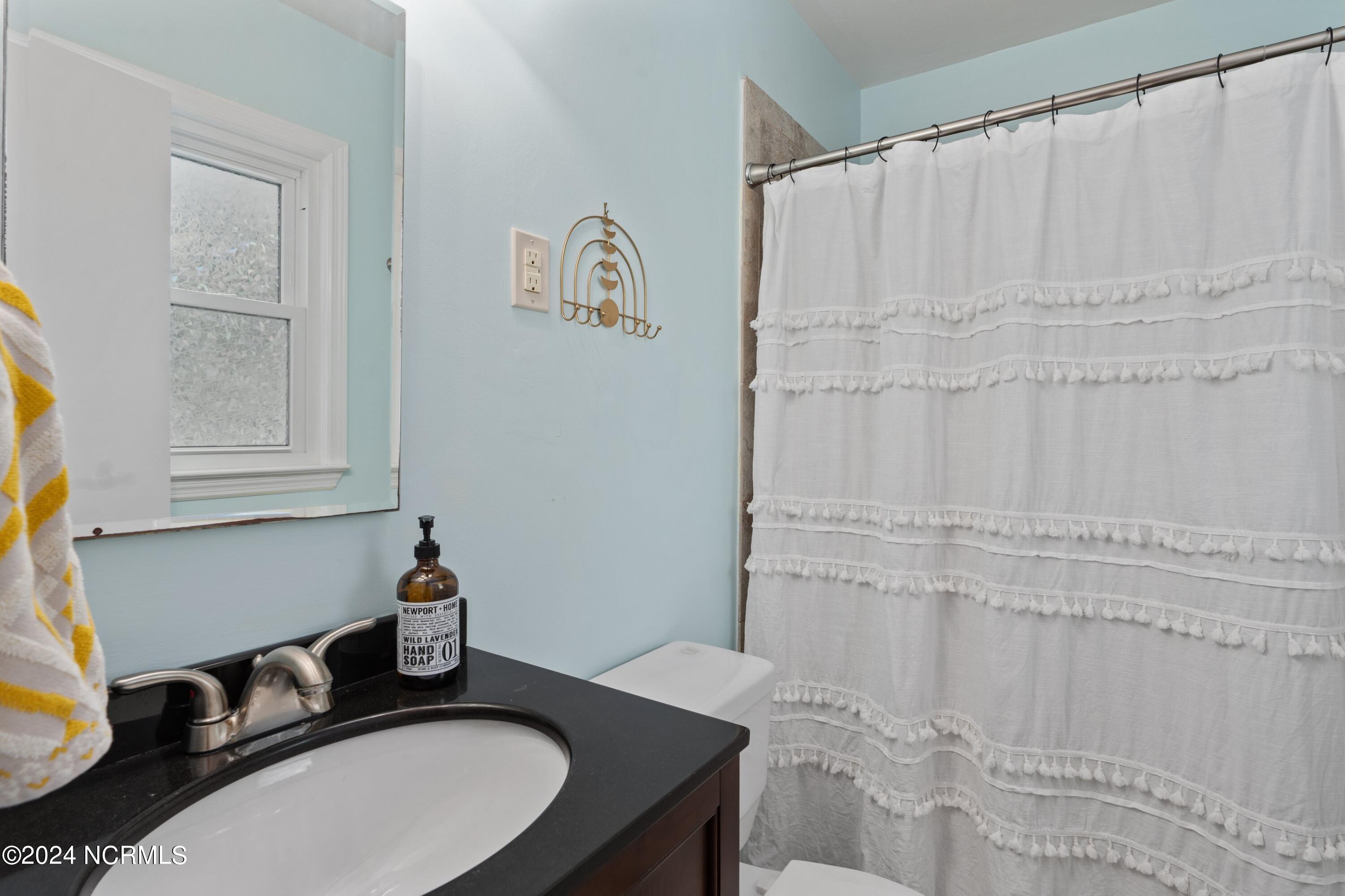 1408 Robin Hood Road
