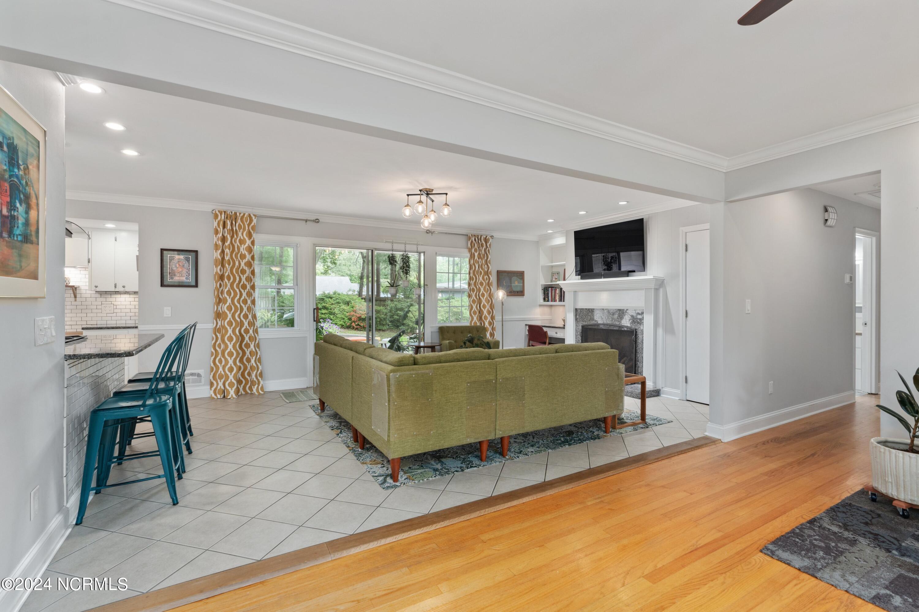 1408 Robin Hood Road