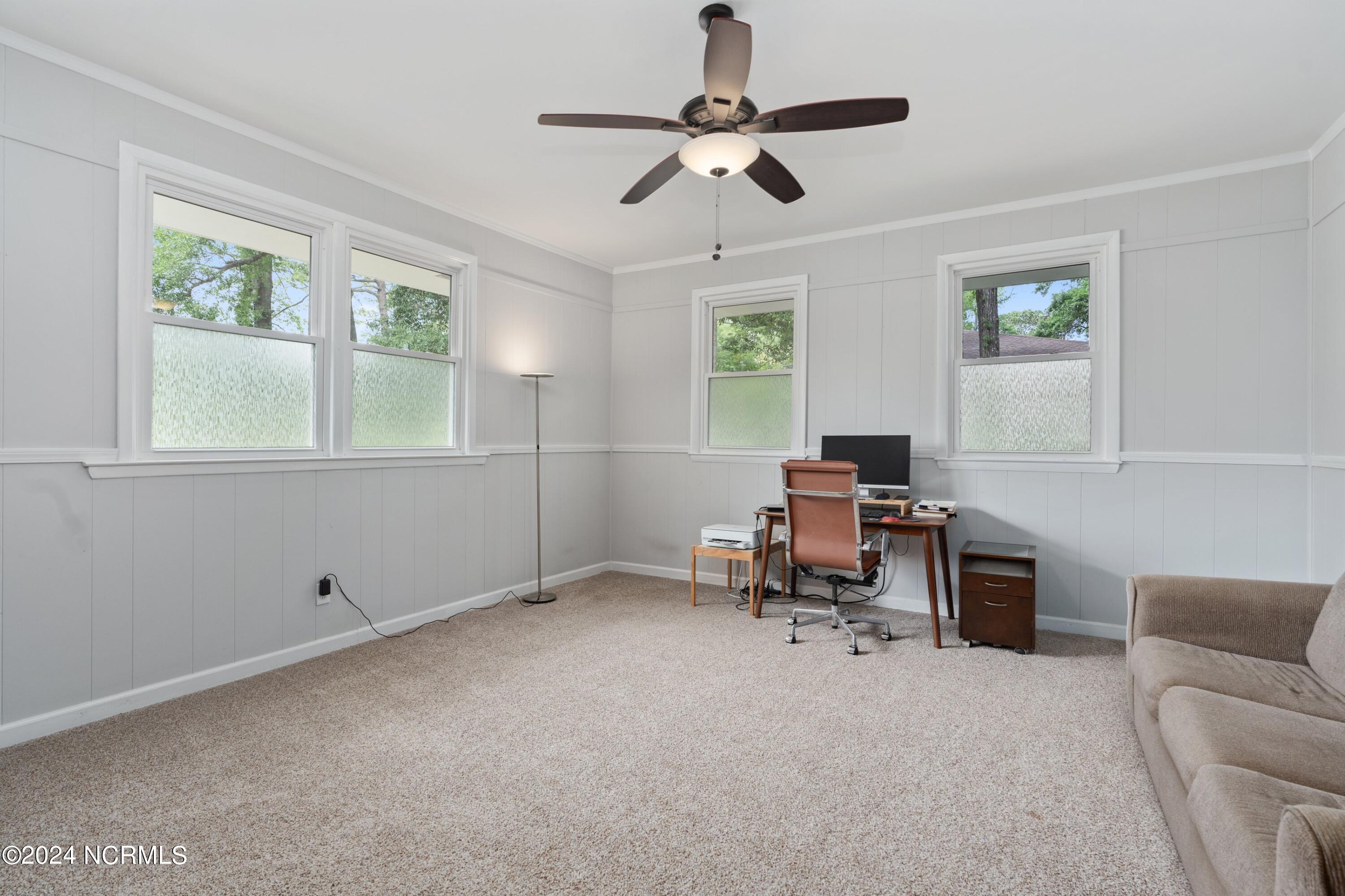 1408 Robin Hood Road