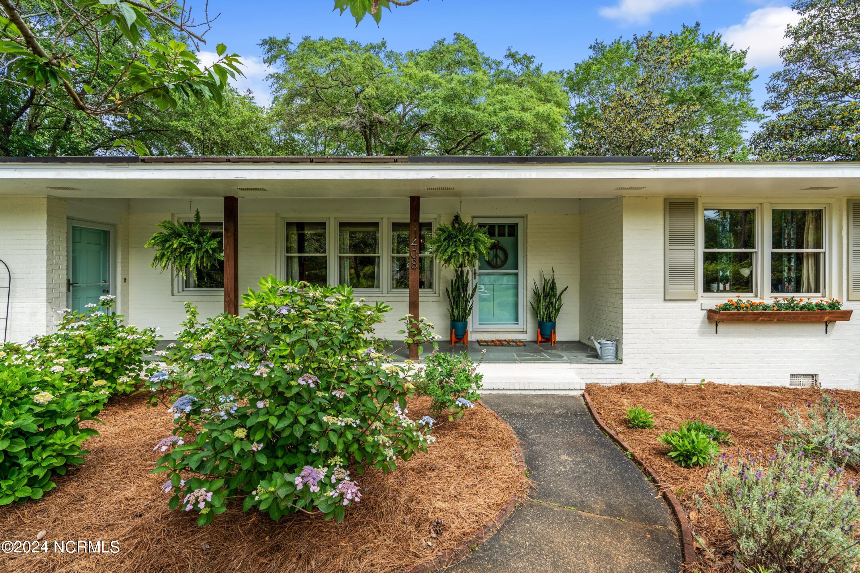 1408 Robin Hood Road
