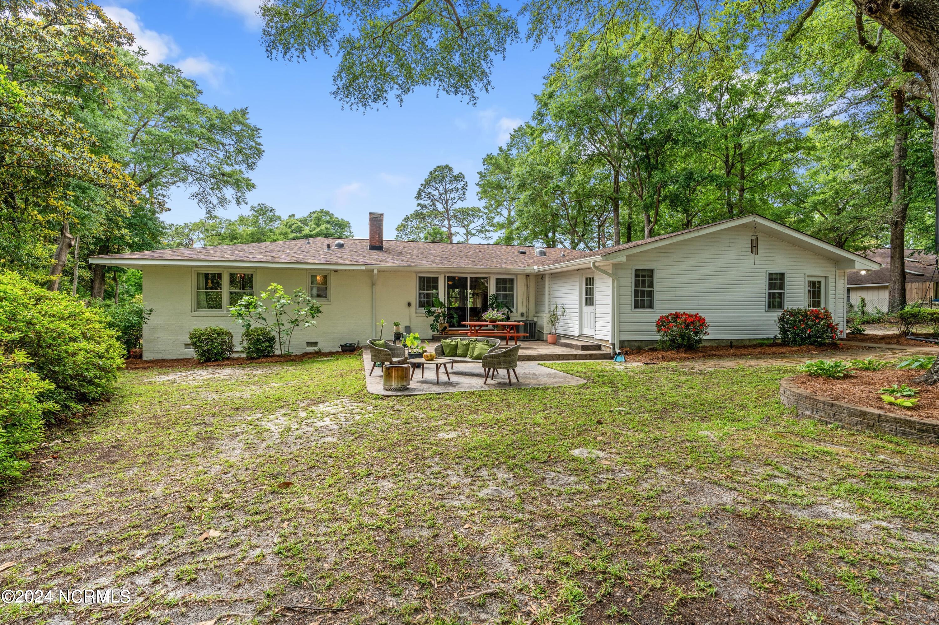 1408 Robin Hood Road