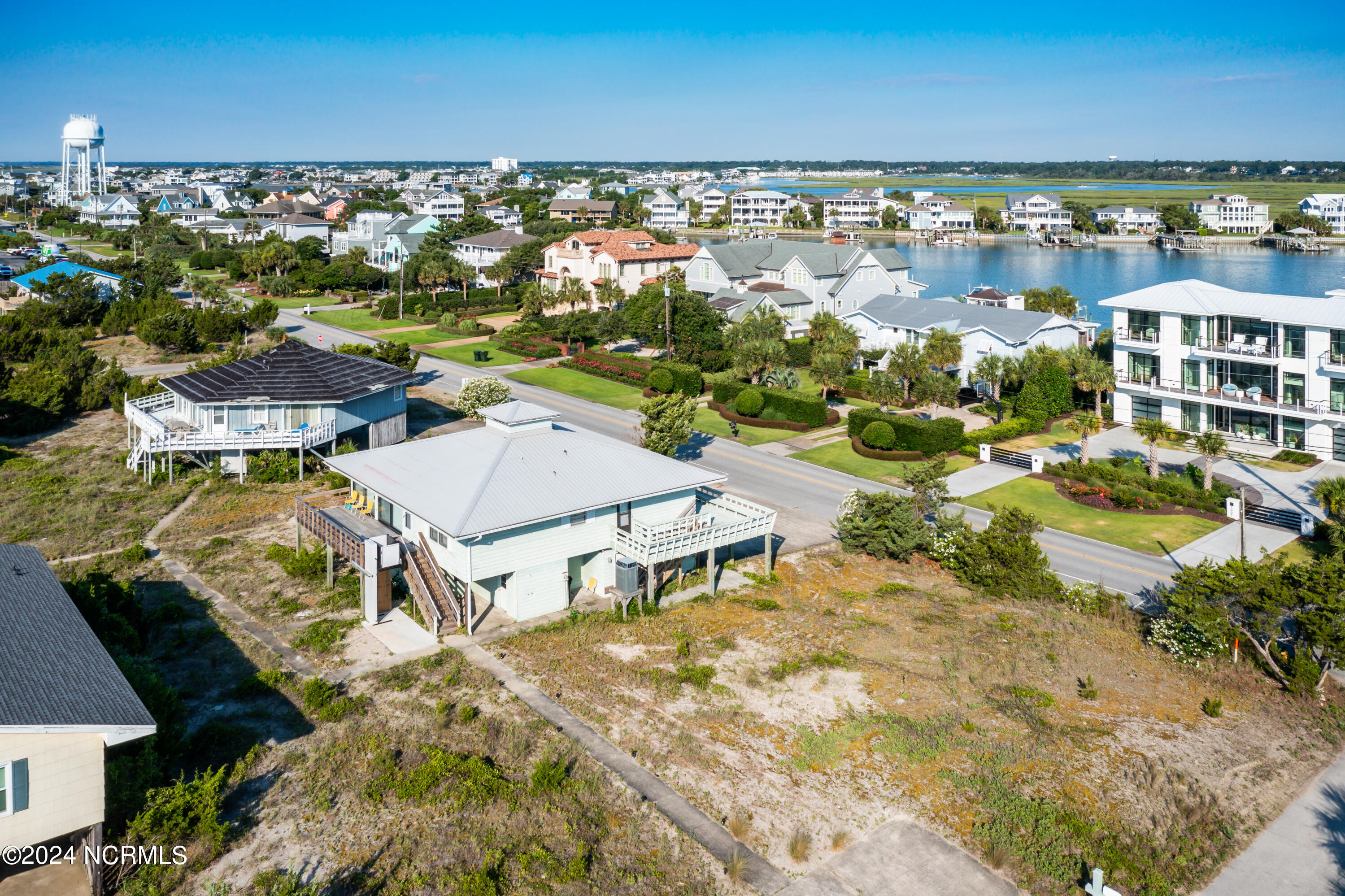 2 Scotch Bonnet Lane