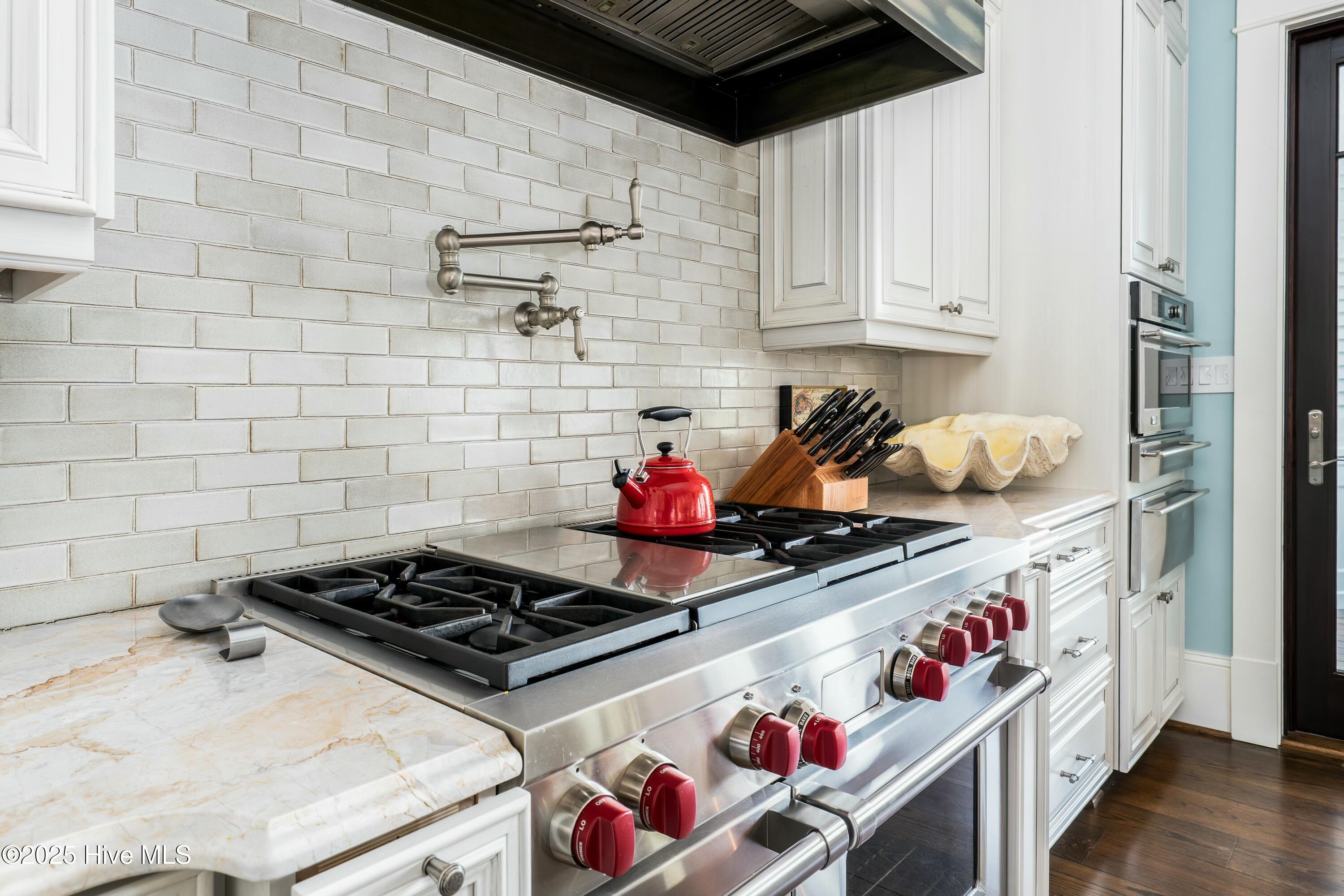 824 Inlet View Drive