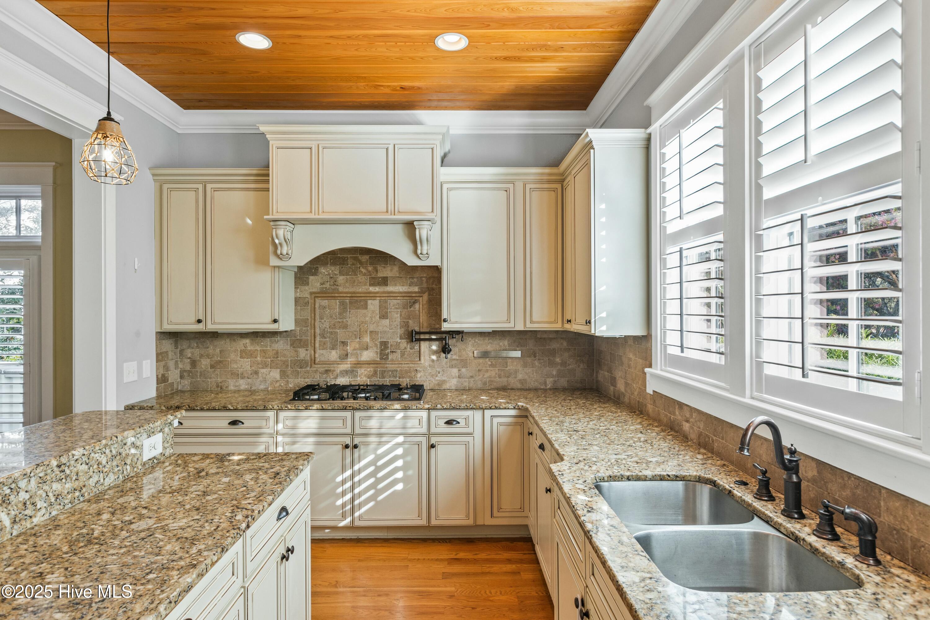 1037 Anchors Bend Way