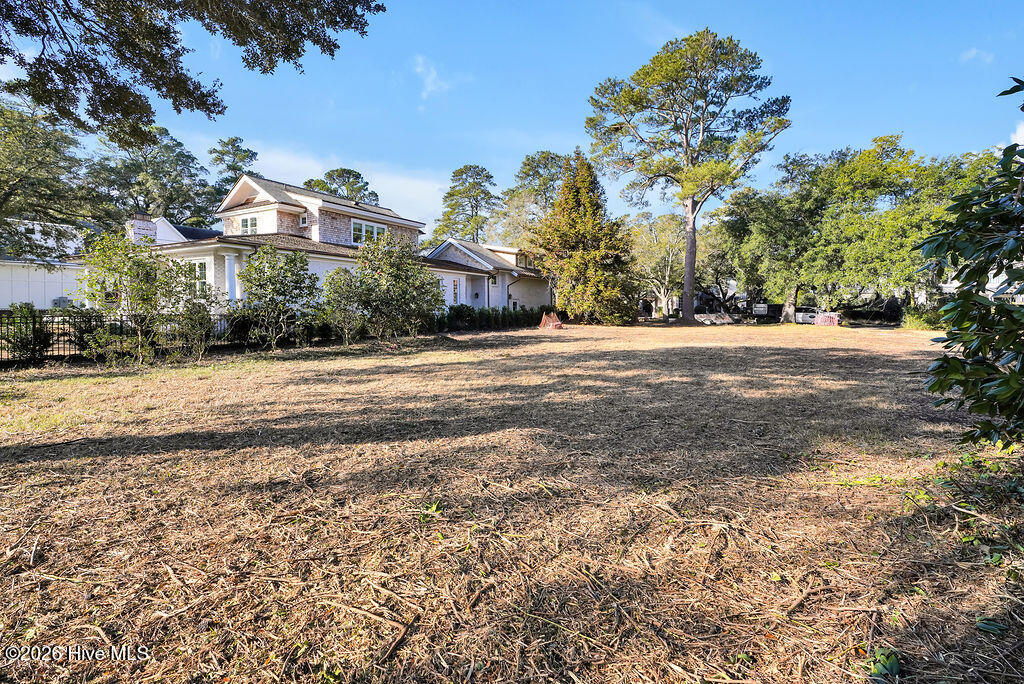 1721 Country Club Road