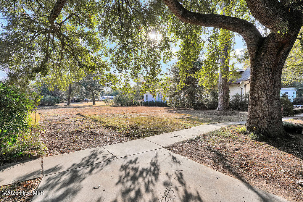 1721 Country Club Road