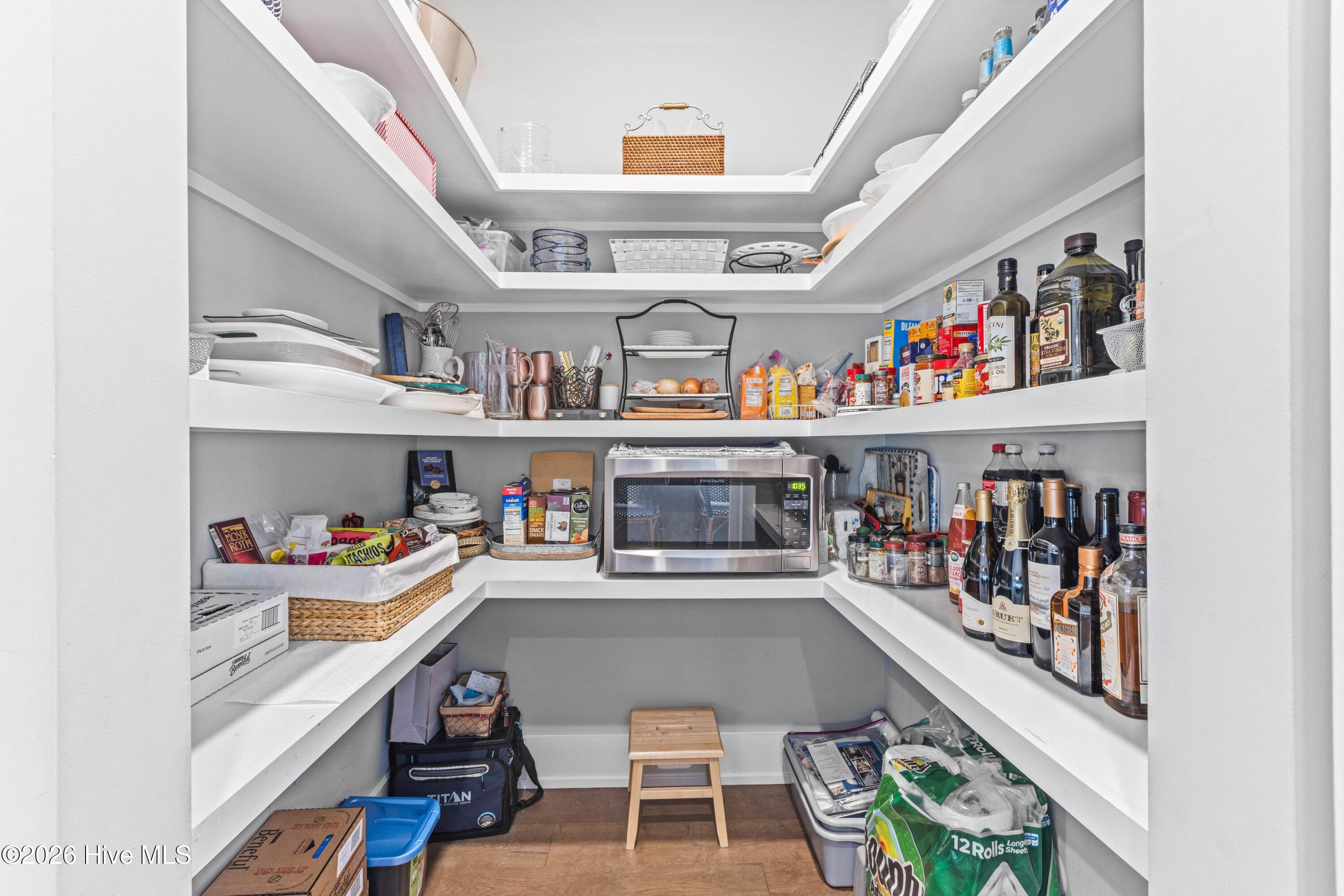 3539 Watercraft Ferry Avenue