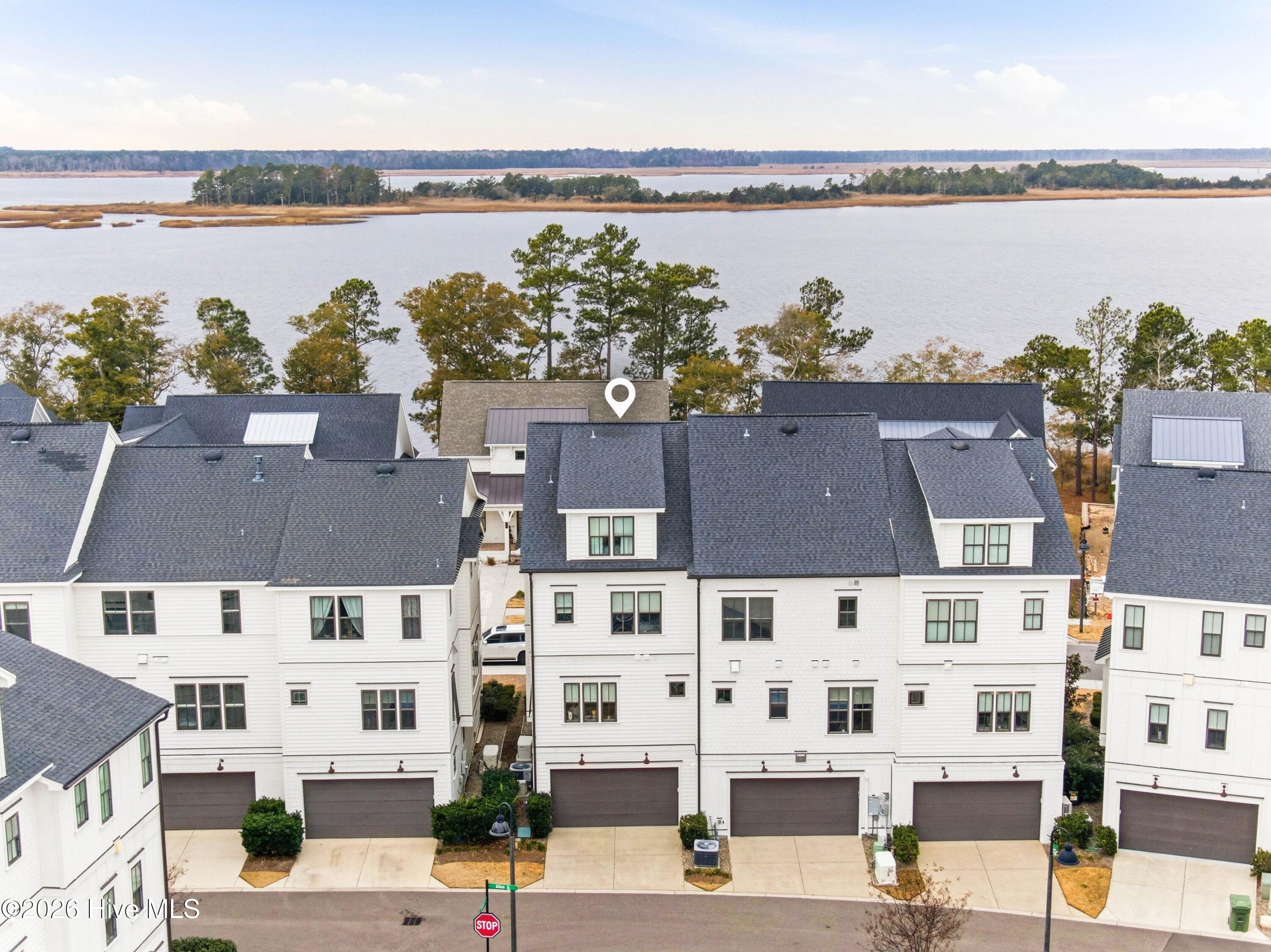 3539 Watercraft Ferry Avenue