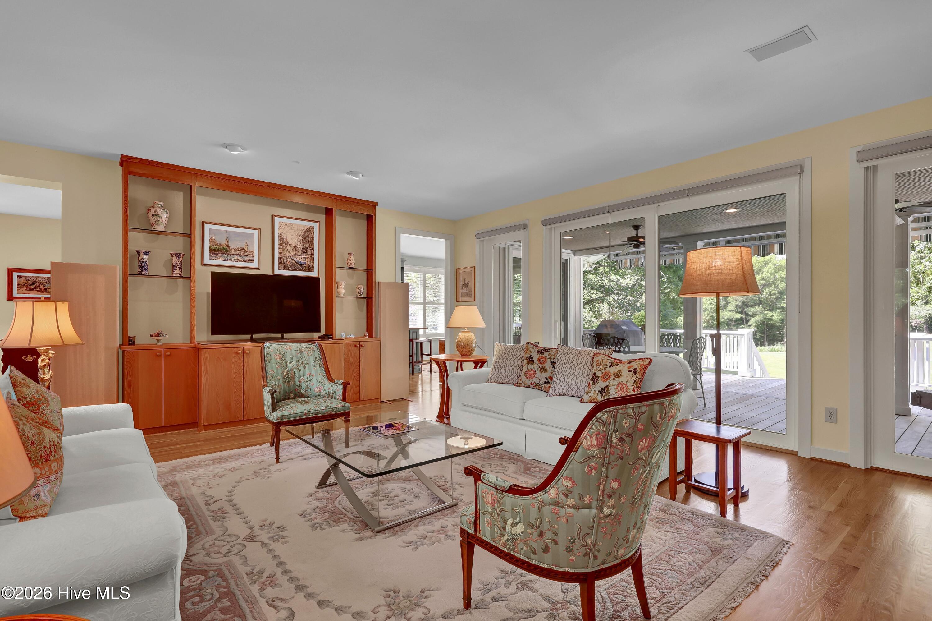 2216 Masons Point Place